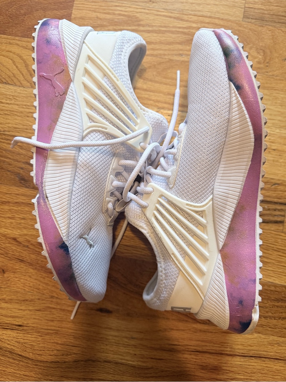 Puma Women’s White Athletic Sneakers with Pink Gradient Accent